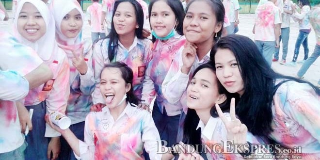 Lulusan SMK Setara D3