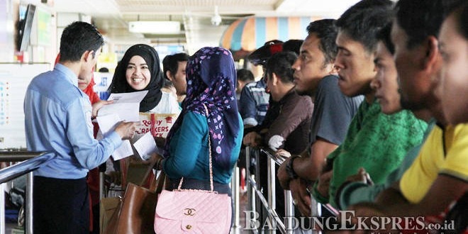 TKI Penuhi Bandara