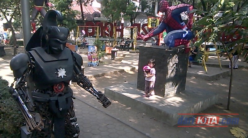 Tempat Kumpul Superhero