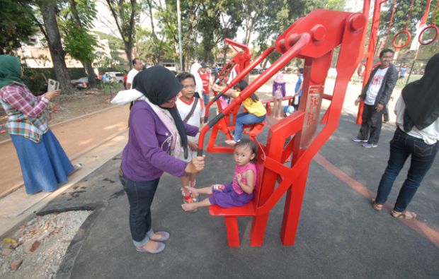 Outdoor Fitnes Gratis Bagi Warga Bandung