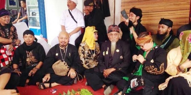 Kembangkan Bisnis Pakaian Sunda