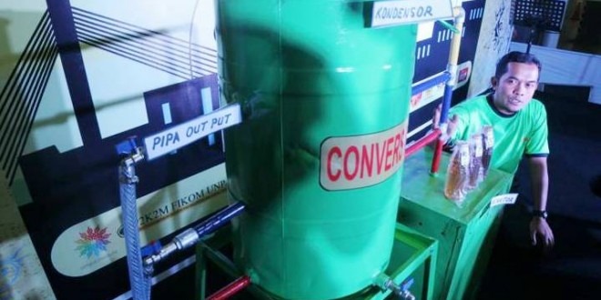 Olah Sampah Plastik Jadi BBM