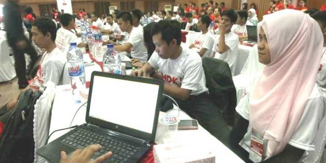 Pecahkan Rekor Dunia Pembuat Aplikasi Terbanyak