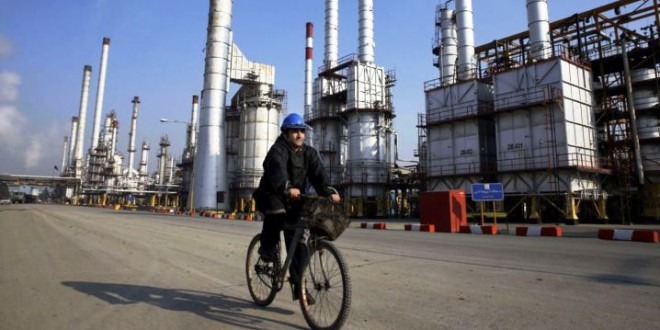 Harga Minyak Dunia Anjlok