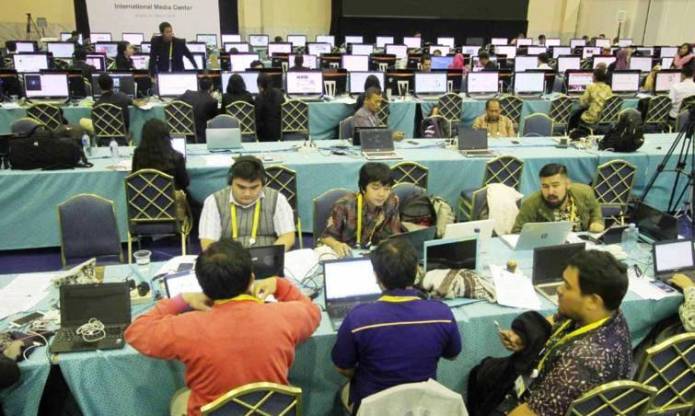 Demi Palestina, KTT Luar Biasa OKI ”Bersahaja