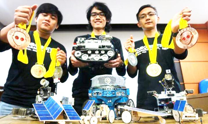 Robotika Unikom Raih Delapan Medali