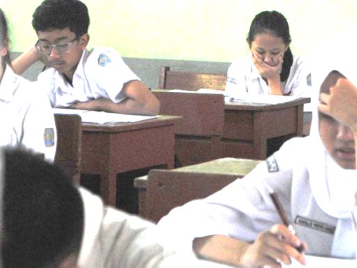 Nilai Turun, Mendikbud Tetap Pede