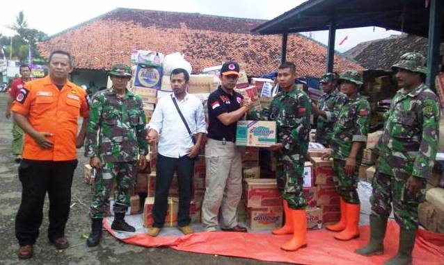 BPBD Kota Cimahi Salurkan Bantuan bagi Korban Banjir Himpun Sumbangan dari PNS