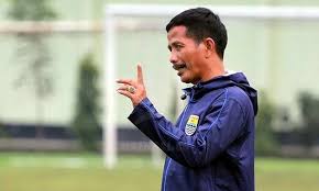 Performa Striker Persegres Tarik Perhatian Janur