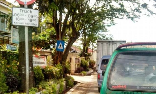 Warga Keluhkan Kerap Macet