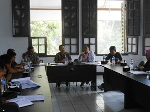 Satpol PP Koordinasikan Penutupan Minimarket Ilegal