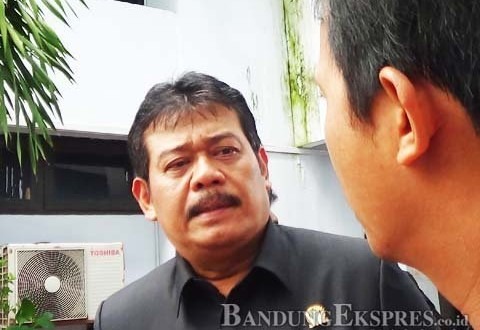 Uang Gedung Siswa Disubsidi