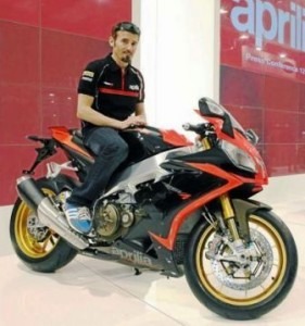 Max Biaggi Kembali Membalap di Superbike pada Usia