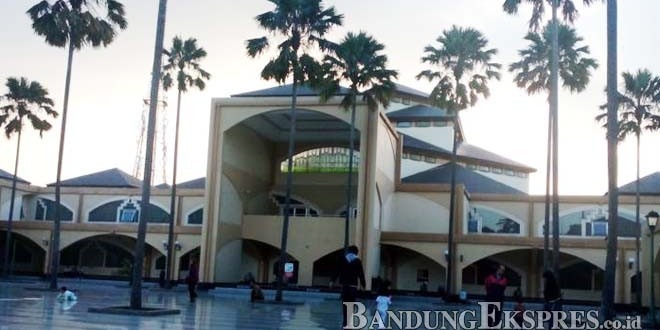 Padukan Budaya Lokal-Timur Tengah