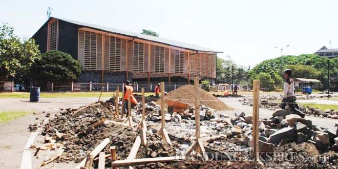 Bappeda Dampingi Pembangunan Venue PON