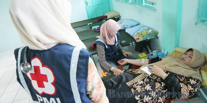 Bantu Pengobatan Warga