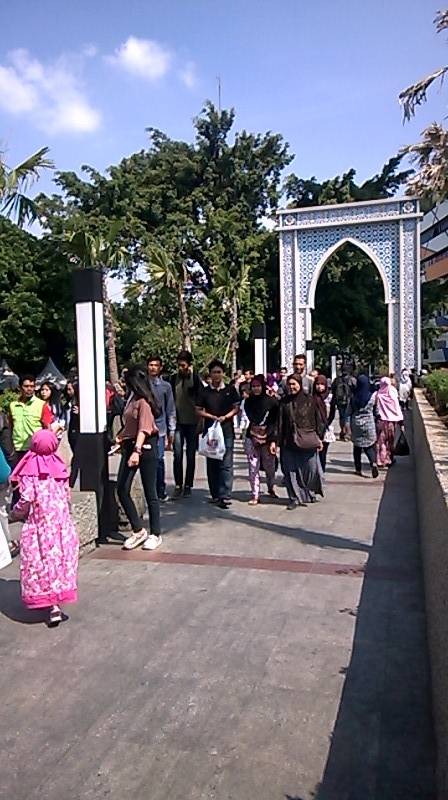 H+2 Lebaran, Alun-alun Bandung Masih Jadi Favorit