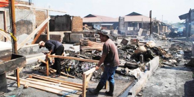 Bansos untuk Pedagang Korban Kebakaran