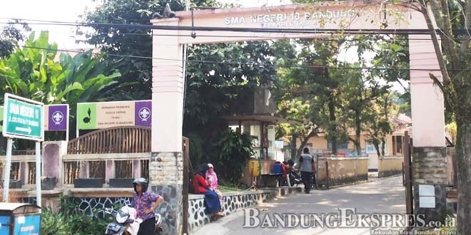 SMAN 10 Tercoreng Bullying