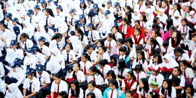 Larang Kegiatan Luar Jam Belajar