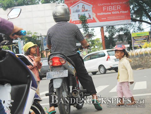 Dinsos Edukasi Para Pemulung