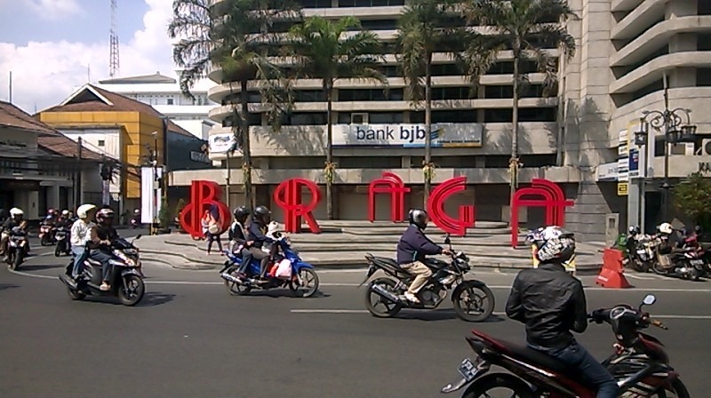 BRAGA Dan Jalan Bagi Pedestrian