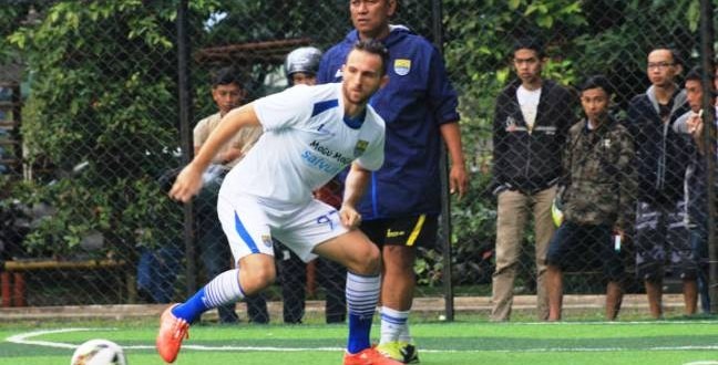 Jadi Kado Spesial HUT untuk Arema
