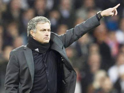 Mourinho Terancam Sanksi Lagi