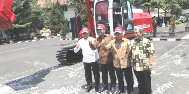 PT Pindad Resmi Luncurkan Excava 200