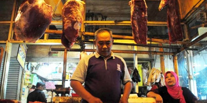 Pembeli Daging Sapi Berkurang