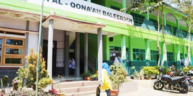 Kepsek Lempar Handuk