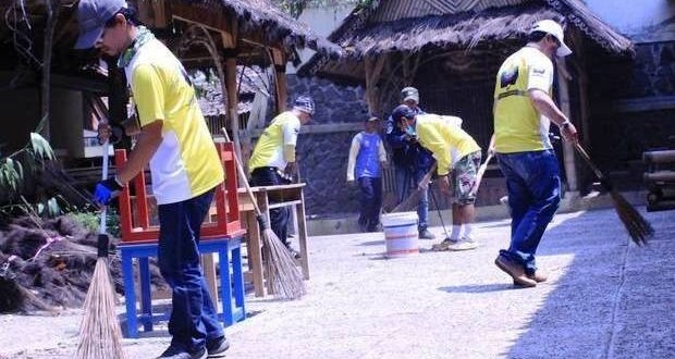 LSM Tenkcot Baksos di Cireundeu