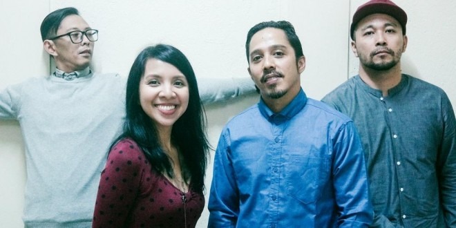 Mocca Isi Line-up Neon Lights 2015 di Singapura