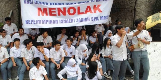 Mutasikan Kepsek SMAN 10