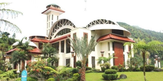 Jabar Bangun 20 Masjid Raya