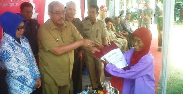 Bupati Luncurkan KIS