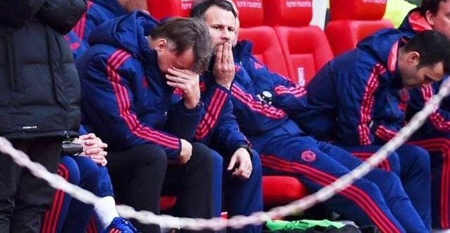 Duel Raksasa Terluka