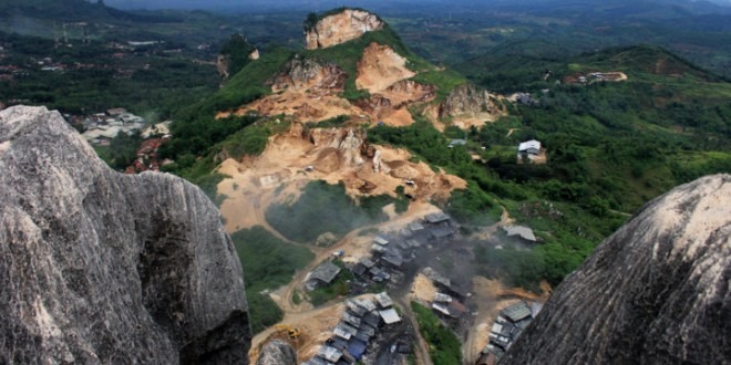 Karst Citatah Terancam Longsor