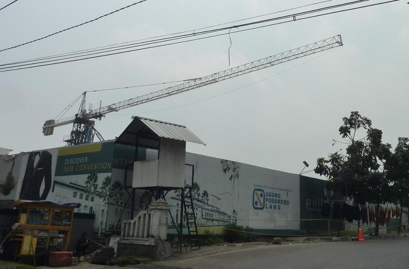 Salahi IMB, Distarcip Cek Salah Satu Pembangunan Hotel Mewah