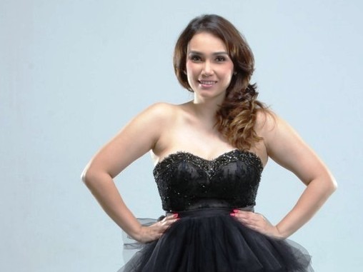 Feby Febiola Main Film Horor, Izin ke Calon Suami