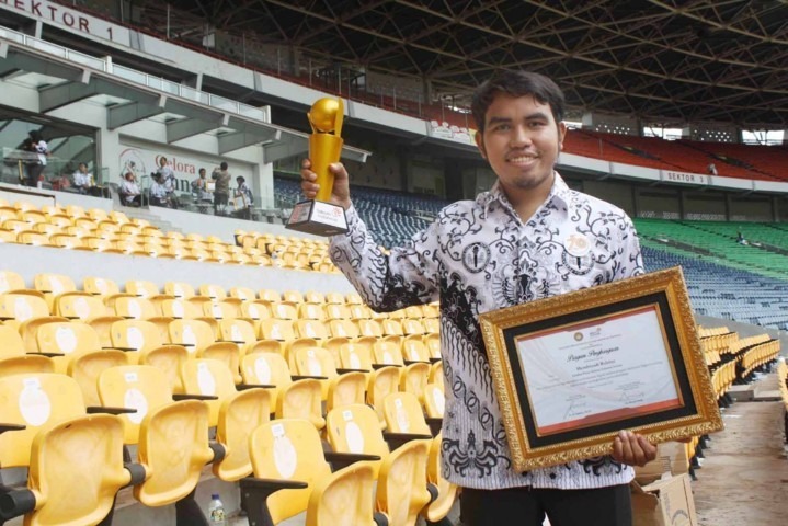 Tak Semua Anak Kampung Seberuntung Dirinya