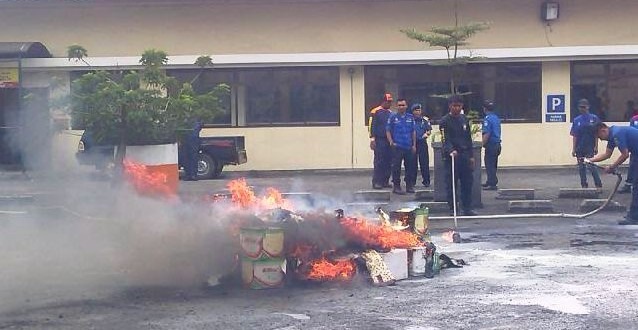 Gelar Simulasi Pencegahan Kebakaran