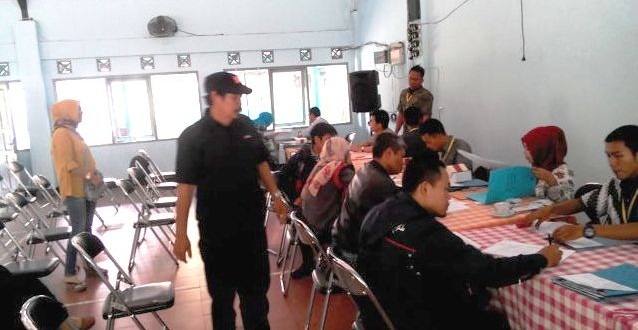 Guru Bodong Terima Dana Hibah