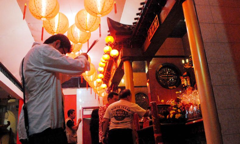 Warga Tionghoa Rayakan Imlek