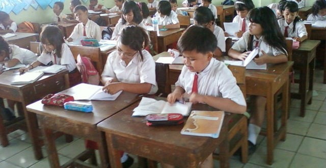 Buku PAI untuk SD Keliru