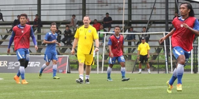 Dejan ”Labil” Putuskan Ikut Bali Island Cup 2016