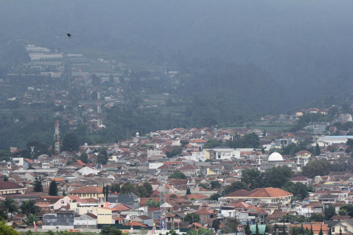 Kritik Keras Raperda KBU, Sesalkan Terlalu Banyak Pembangunan
