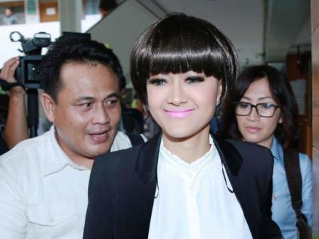 Jupe Bulat Ingin Bercerai