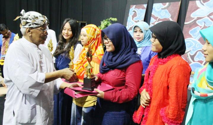 Ajang Melestarikan Bahasa Daerah