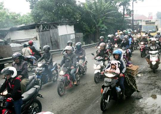 Lapuk, Jembatan Cipurut Amblas